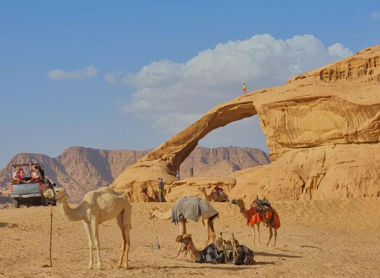 Wadi Rum Oscar Camp 외부 사진