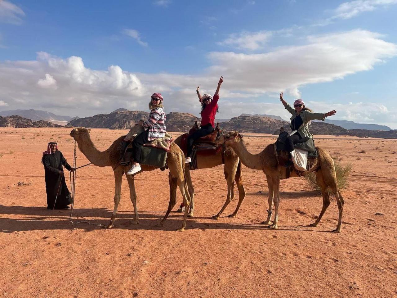 Wadi Rum Oscar Camp 외부 사진